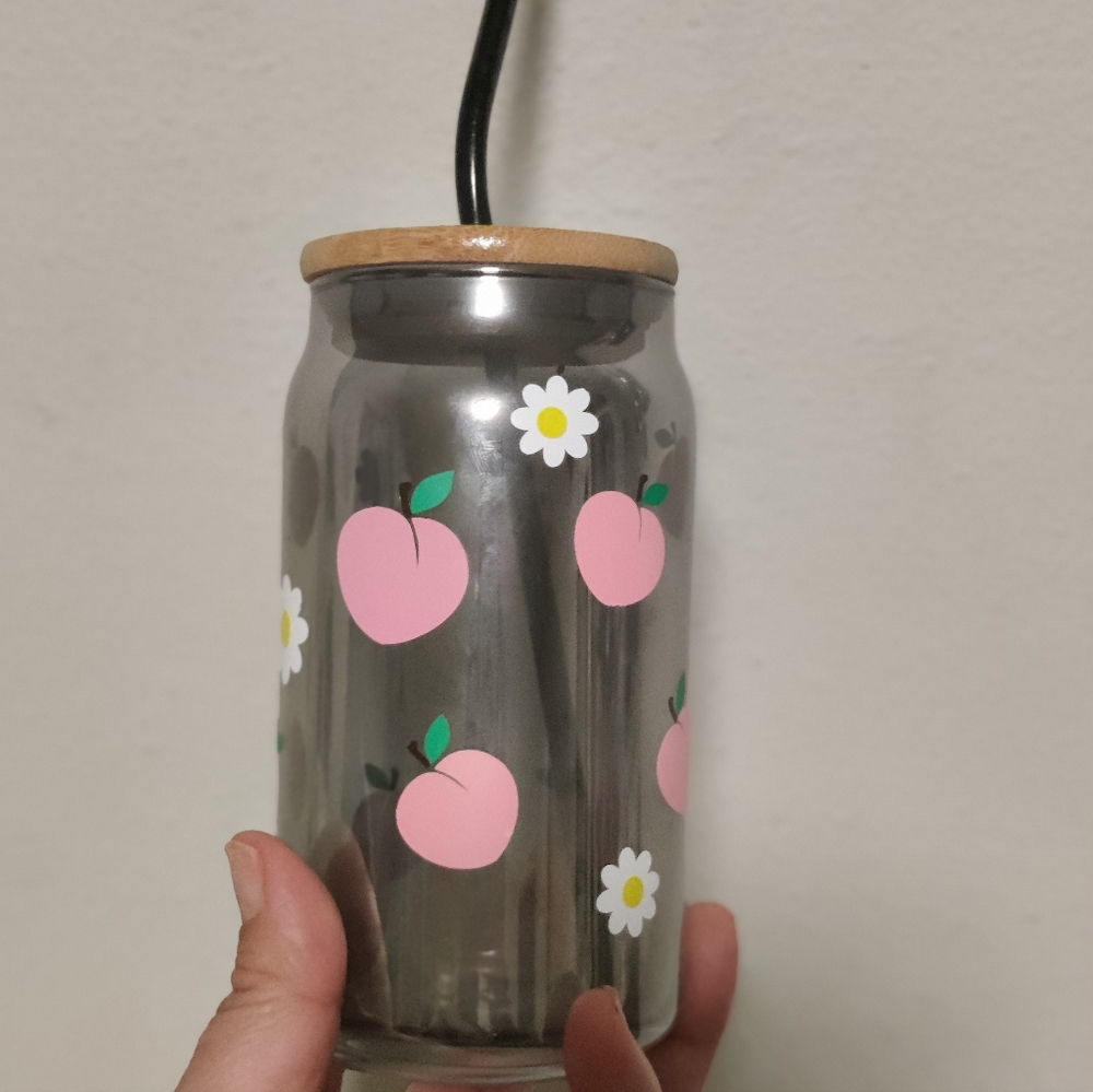 Glass drinking cup